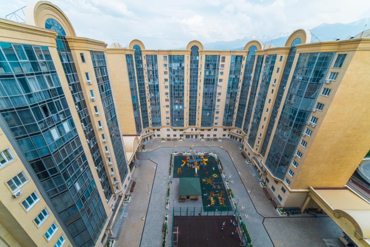 Hotel Manica Vavilon Almaty Exterior foto